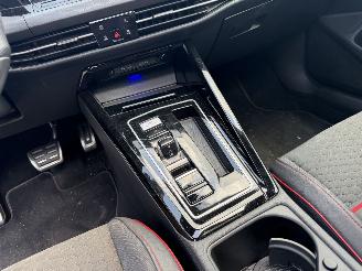 Volkswagen Golf GTI CLUBSPORT 300PK PANO ( SCHROEFSCHADE ) picture 16