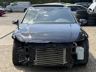 Volkswagen Golf GTI CLUBSPORT 300PK PANO ( SCHROEFSCHADE ) picture 8