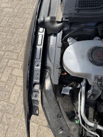 Volkswagen Golf GTI CLUBSPORT 300PK PANO ( SCHROEFSCHADE ) picture 12