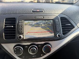 Kia Picanto 1.0 CVVT economy plusline. Navi | Camera | inruil verkregen. picture 16