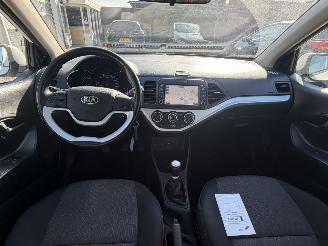 Kia Picanto 1.0 CVVT economy plusline. Navi | Camera | inruil verkregen. picture 7