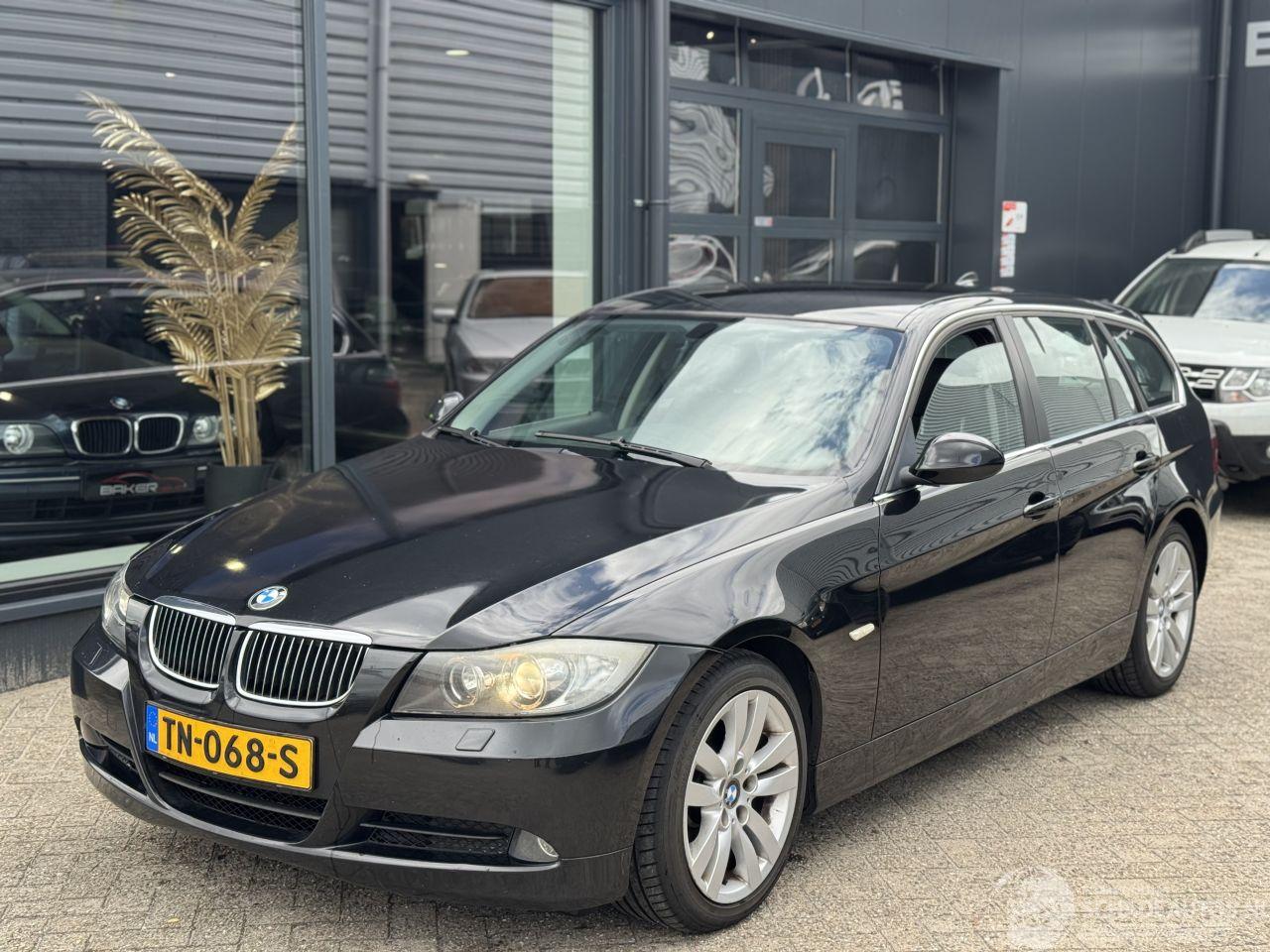 BMW 3-serie 325XI Automaat Business Line
