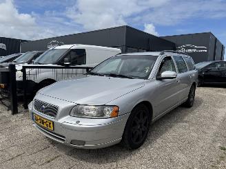škoda osobní automobily Volvo V-70 2.4 Diesel Edition Classic 2007/9