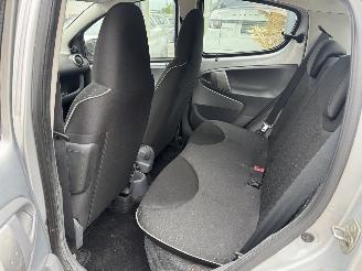 Peugeot 107 1.0-12V XS picture 14