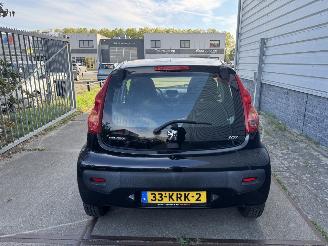 Peugeot 107 1.0-12V Sublime picture 3