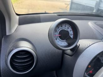 Peugeot 107 1.0-12V Sublime picture 12