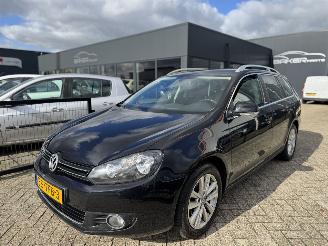 Damaged car Volkswagen Golf Golf variant 1.2 TSi Style Bluemotion 2012/1