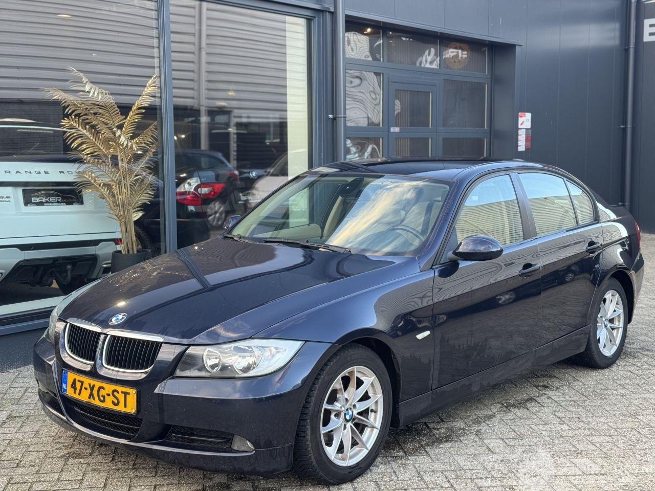 BMW 3-serie 320i High Executive