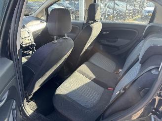 Fiat Punto 1.4 Dynamic picture 16