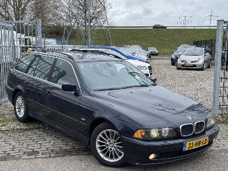 damaged passenger cars BMW 5-serie 530D Touring 2001/5