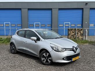 Coche accidentado Renault Clio 1.5 DCi Eco Expression 2013/5