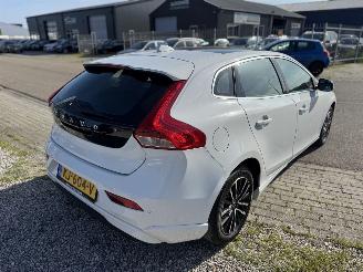 Volvo V-40 2.0 D2 Summum Business picture 8