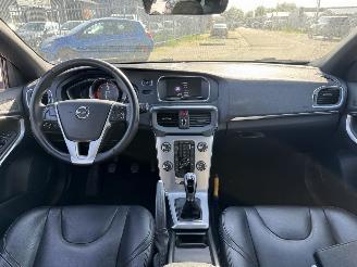 Volvo V-40 2.0 D2 Summum Business picture 14