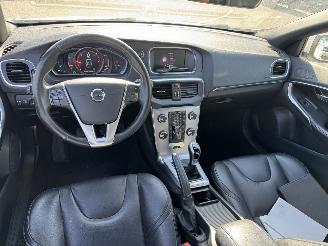 Volvo V-40 2.0 D2 Summum Business picture 13