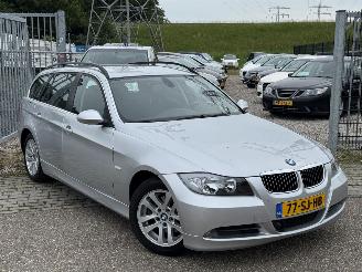 Unfallwagen BMW 3-serie 325i High Executive 2006/1