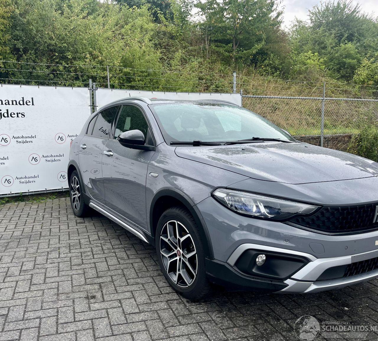 Fiat Tipo Cross