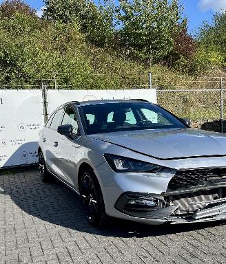 uszkodzony samochody osobowe Seat Leon FR 2022/10