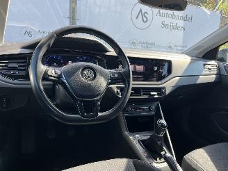 Volkswagen Polo VI Comfortline picture 9