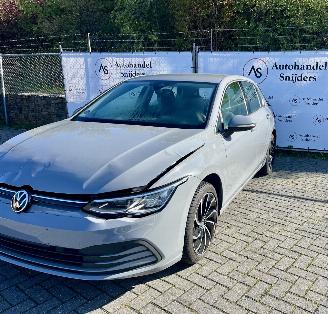 Volkswagen Golf VIII Lim. Life eTSI picture 3