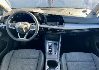 Volkswagen Golf VIII Lim. Life eTSI picture 7