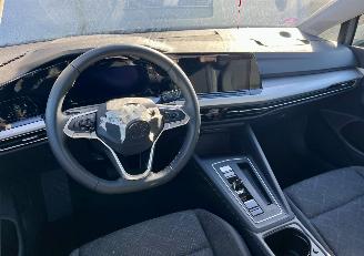 Volkswagen Golf VIII Lim. Life eTSI picture 8