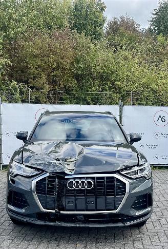 Audi Q3 40 TDI quattro S-LINE picture 2