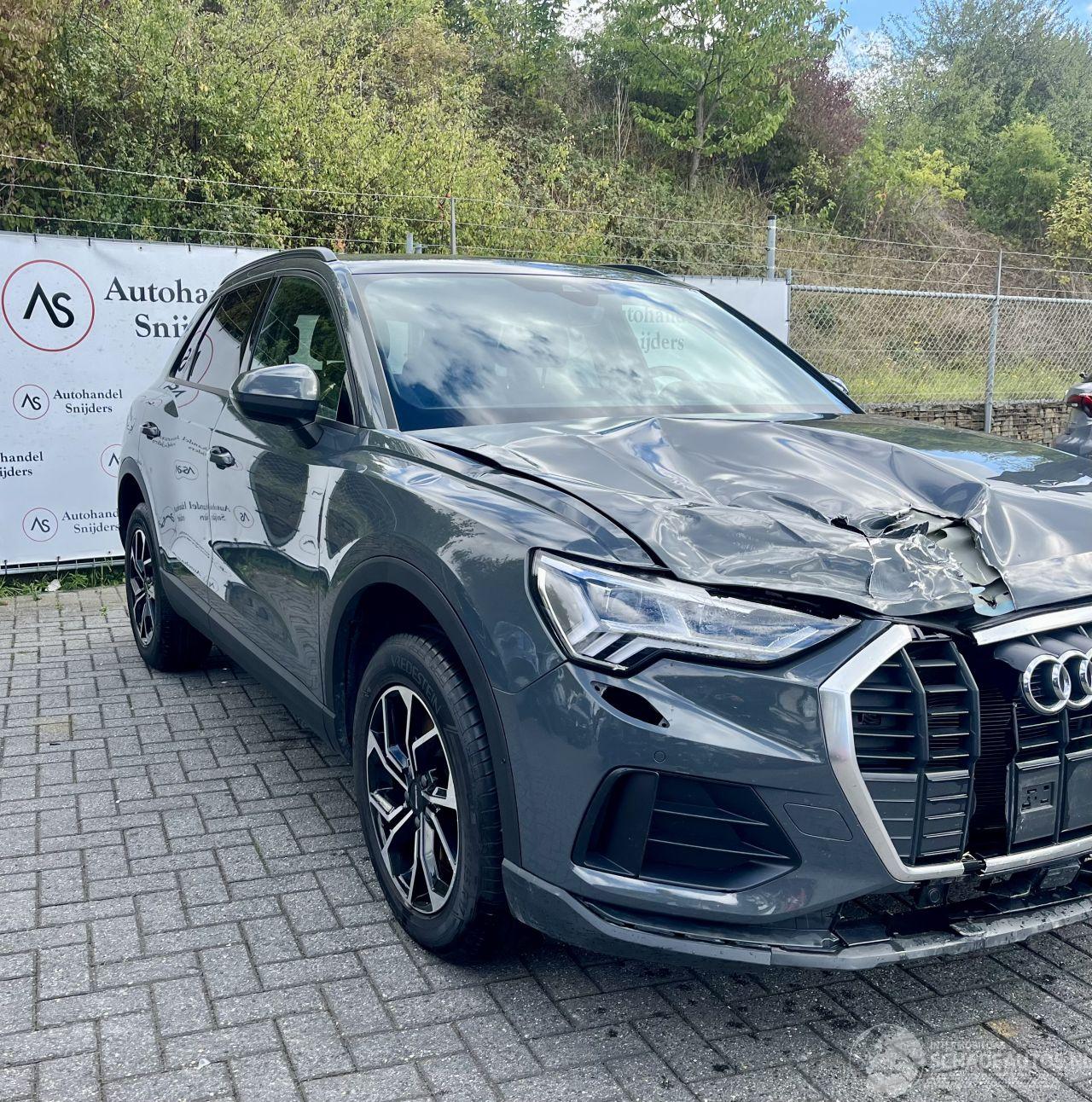 Audi Q3 40 TDI quattro S-LINE