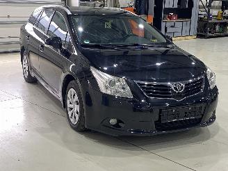 Toyota Avensis  picture 2