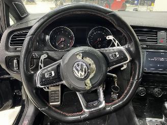 Volkswagen Golf GTI DSG picture 16