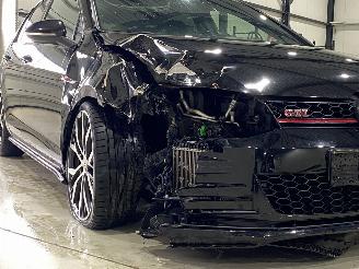 Volkswagen Golf GTI DSG picture 5