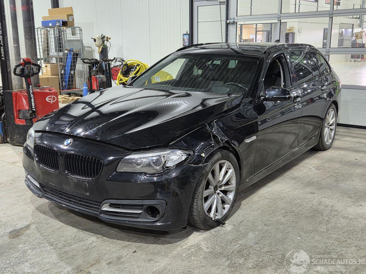 BMW 5-serie 520D Panorama Automaat