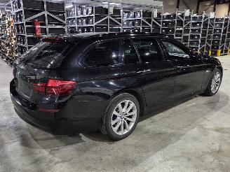 BMW 5-serie 520D Panorama Automaat picture 3