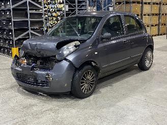 Coche accidentado Nissan Micra Nissan Micra 1.2 visia automaat 2003/8