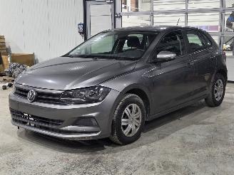 krockskadad bil auto Volkswagen Polo Trendline 2018/12
