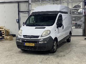 krockskadad bil bedrijf Opel Vivaro 1.9 CDTI L1H1 2006/1