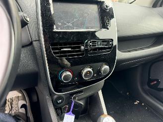 Renault Clio 0.9 tce eco night & day picture 9