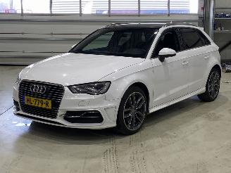 skadebil auto Audi A3 SPORTBACK E-TRON 2015/12
