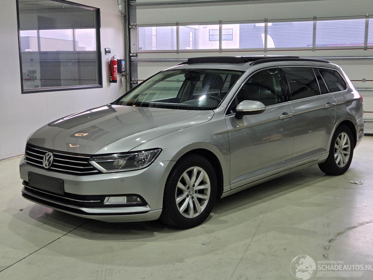 Volkswagen Passat Comfortline PANO/DSG