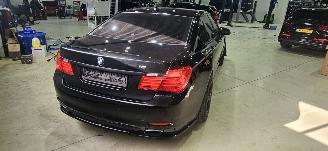 BMW 7-serie 750i Motor gereviseerd! picture 4