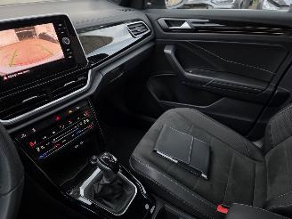 Volkswagen T-Roc 1.5 TSI DSG R-Line Virtual Navi IQ-Light Sport-Mode Massage Camera Sfeerverl. Stoelverw. Trekhaak Ecc Acc 110KW/150PK picture 15