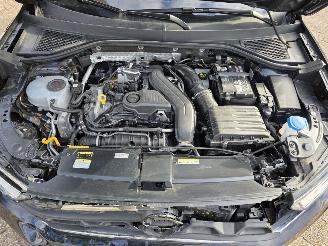 Volkswagen T-Roc 1.5 TSI DSG  Virtual Led Acc Aut.Inparkeren Stoelverw. App-Connect Privacy-Glass 110KW/150PK picture 8
