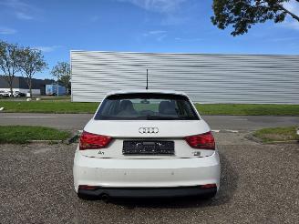 Audi A1 Sportback 1.0TFSI-Ultra Navi Stoelverw. CruiseControle Airco Pdc 70KW/95PK picture 4