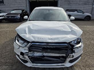 Audi A1 Sportback 1.0TFSI-Ultra Navi Stoelverw. CruiseControle Airco Pdc 70KW/95PK picture 8