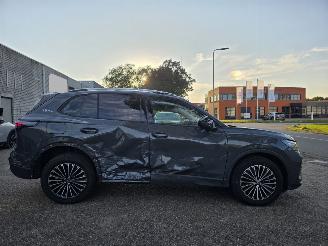 Volkswagen Tiguan 2.0 TDI DSG Virtual IQ-Light 360view Navi Sfeerverl. Stuurverw. Stoelverw. Acc Trekhaak 110KW/150PK picture 6