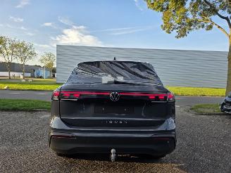 Volkswagen Tiguan 2.0 TDI DSG Virtual IQ-Light 360view Navi Sfeerverl. Stuurverw. Stoelverw. Acc Trekhaak 110KW/150PK picture 4