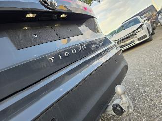 Volkswagen Tiguan 2.0 TDI DSG Virtual IQ-Light 360view Navi Sfeerverl. Stuurverw. Stoelverw. Acc Trekhaak 110KW/150PK picture 23