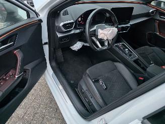 Seat Leon FR 1.4 eTSI Hybrid Sportstourer Memory Led Navi Camera Leder 27 gr.! picture 10