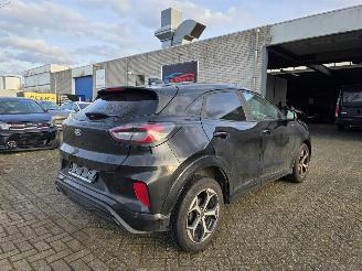 skadebil auto Ford Puma Facelift ST-Line Automaat Virtual Keyless Camera Led Acc Lane-Assist 92KW/125PK 2024/6