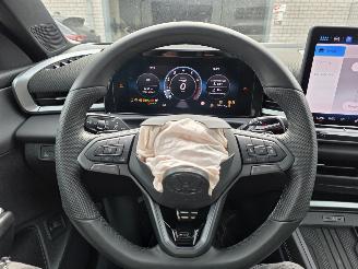 Volkswagen T-Roc R-Line 1.5eTSI Head-Up SurroundView Virtual Keyless Sfeerverl. Acc Stuurverw. Drive-Mode 110KW/150PK picture 15
