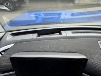 Volkswagen T-Roc R-Line 1.5eTSI Head-Up IQ-Light SurroundView Virtual Keyless Sfeerverl. Acc Stuurverw. Drive-Mode 110KW/150PK picture 14